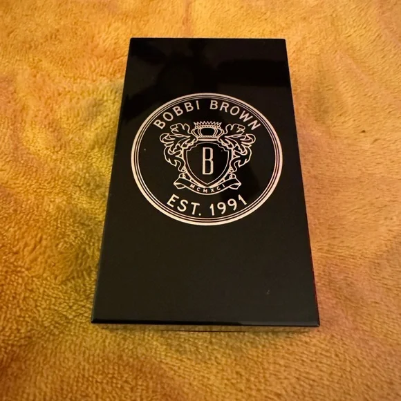 Bobbi Brown Uber Nude Lip and Eye Palette - Picture 3 of 10